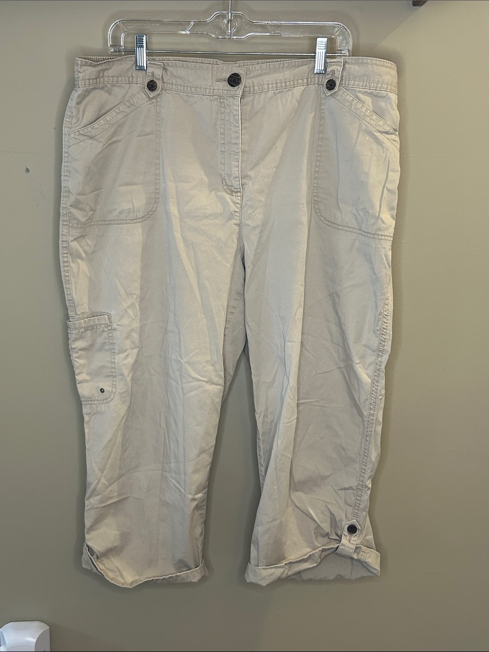 Karen Scott Beige/Tan Casual Crop Cargo Pants